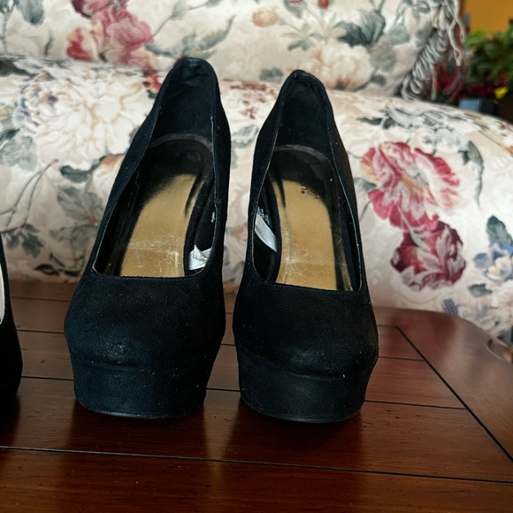 Black heels bundle! - Picture 8 of 9